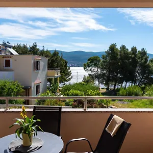 apartmani-lelu.hotelinzadar.com/